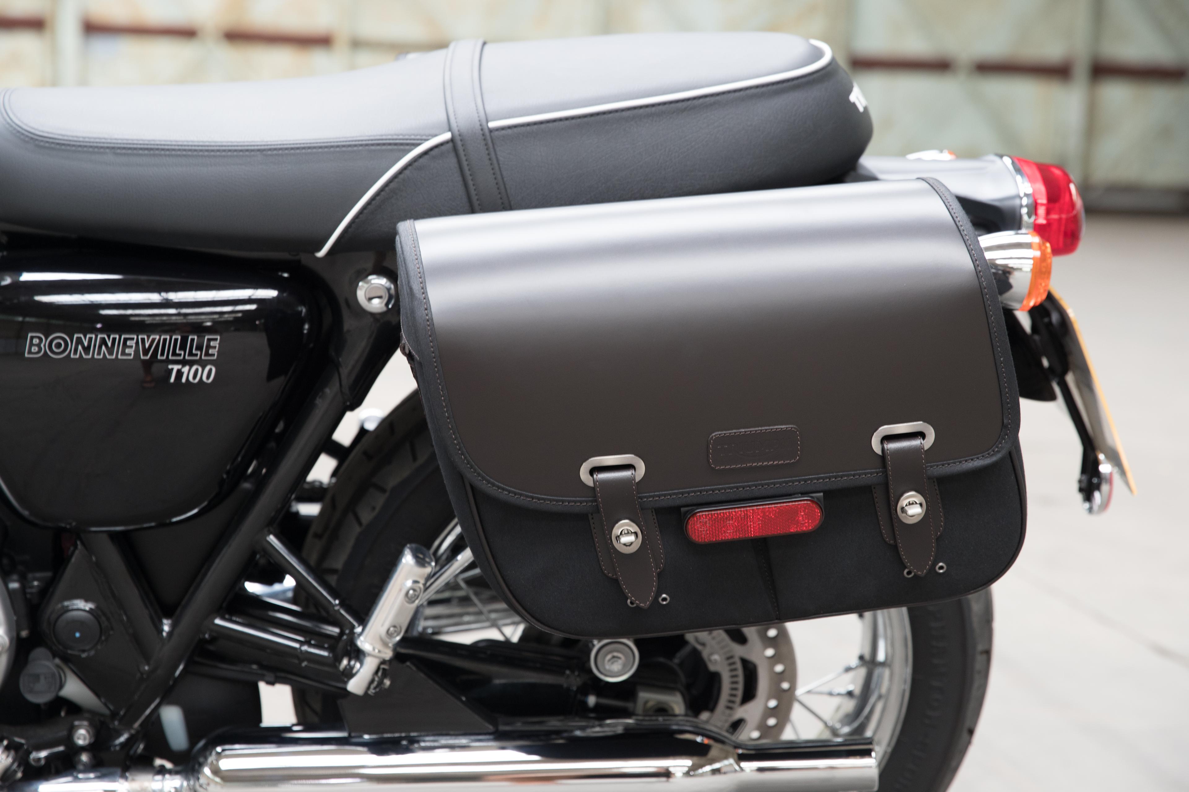 Pannier, Waxed Cotton, LHS, Black image 4